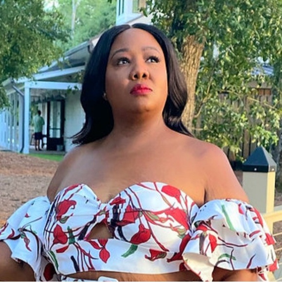 NWT L’ATISTE PLUS SIZE 2X FLORAL CROP TOP - Picture 15 of 15